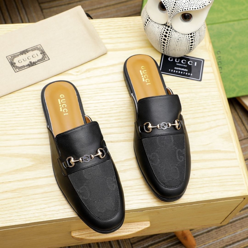 G*u*i slippers